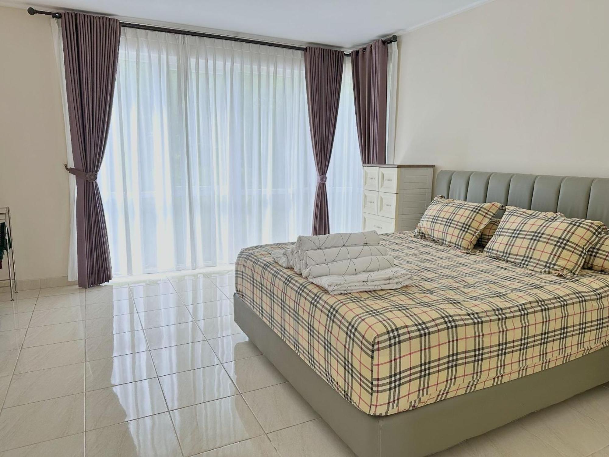 Blessimore Springhill 4Br Palembang Extérieur photo